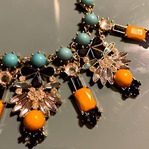 Gorgeous crystal and glass necklace with gold chain